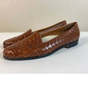 Trotters Sz 11 Slim Brown Leather Braided VTG Made in Brazil
